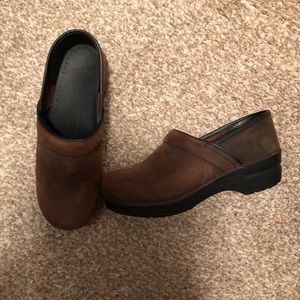 Dansko size 39